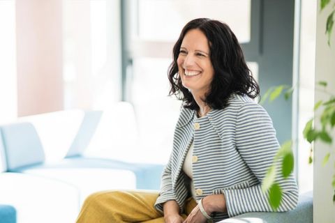 Porträt von Katharina Schadek, Workplace Strategin und Innenarchitektin in München